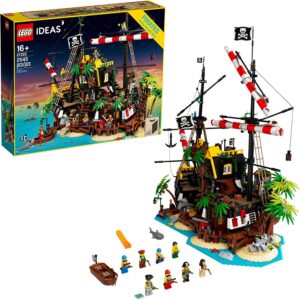 LEGO Ideas Pirates of Barracuda Bay (21322)