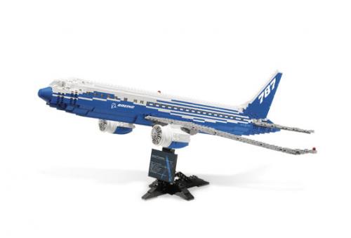 LEGO Creator Expert Boeing 787 Dreamliner (10177-1)
