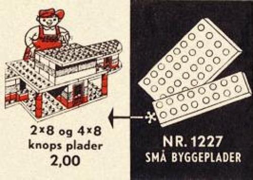 LEGO Supplemental 4 x 8 & 2 x 8 Plates (1227-2)