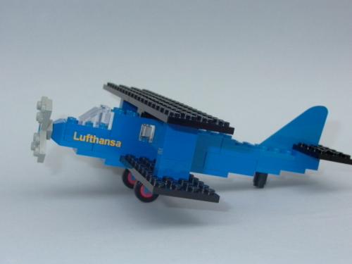LEGO Airport Lufthansa Double-Decker (1562-3)