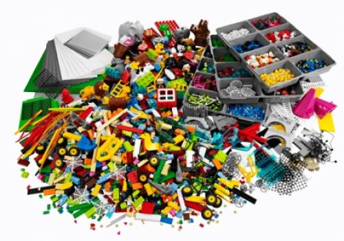LEGO Serious Play Identity and Landscape Kit (2000415-1)