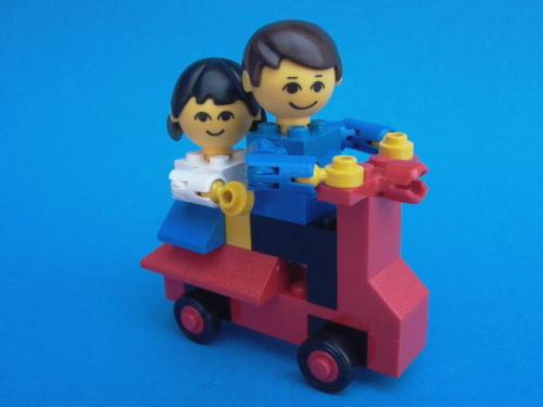 LEGO Building Set with People Scooter (212-2)