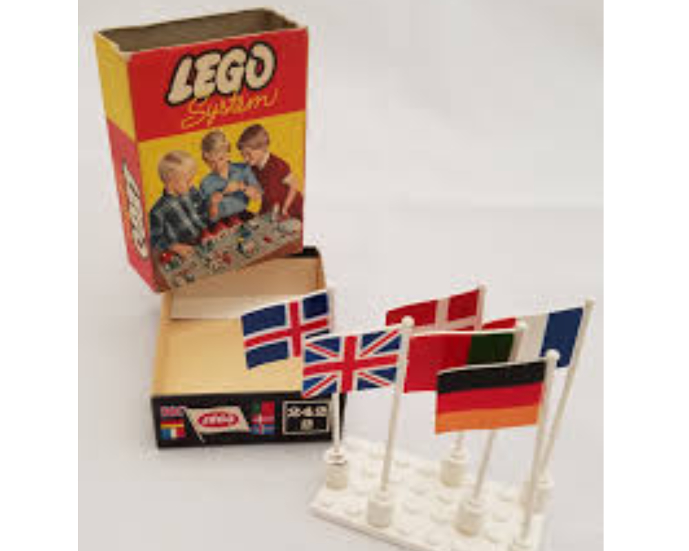 LEGO Supplemental International Flags - Italy, Switzerland, Belgium, Germany, Netherlands (242A-1)