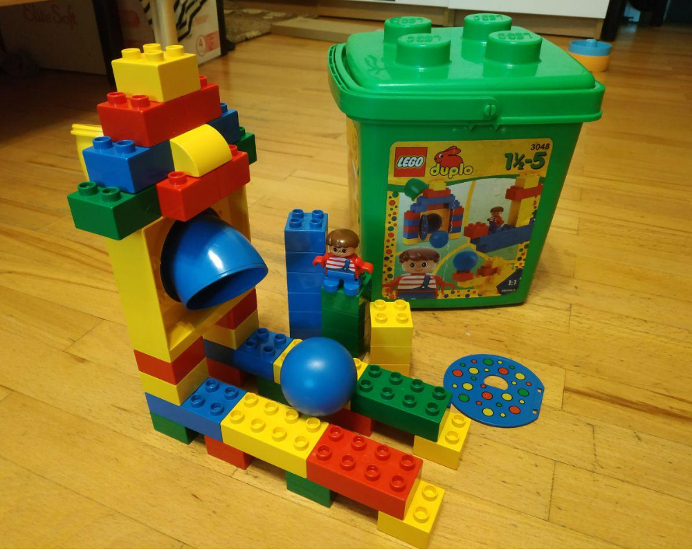 LEGO Basic Set Medium Idea Bucket (3048-1)