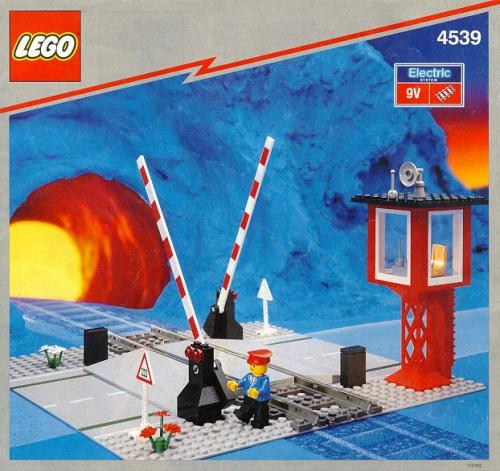 LEGO 9V Manual Level Crossing (4539-1)