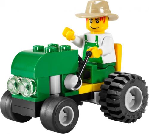 LEGO Farm Farmer & Tractor (4899-1)