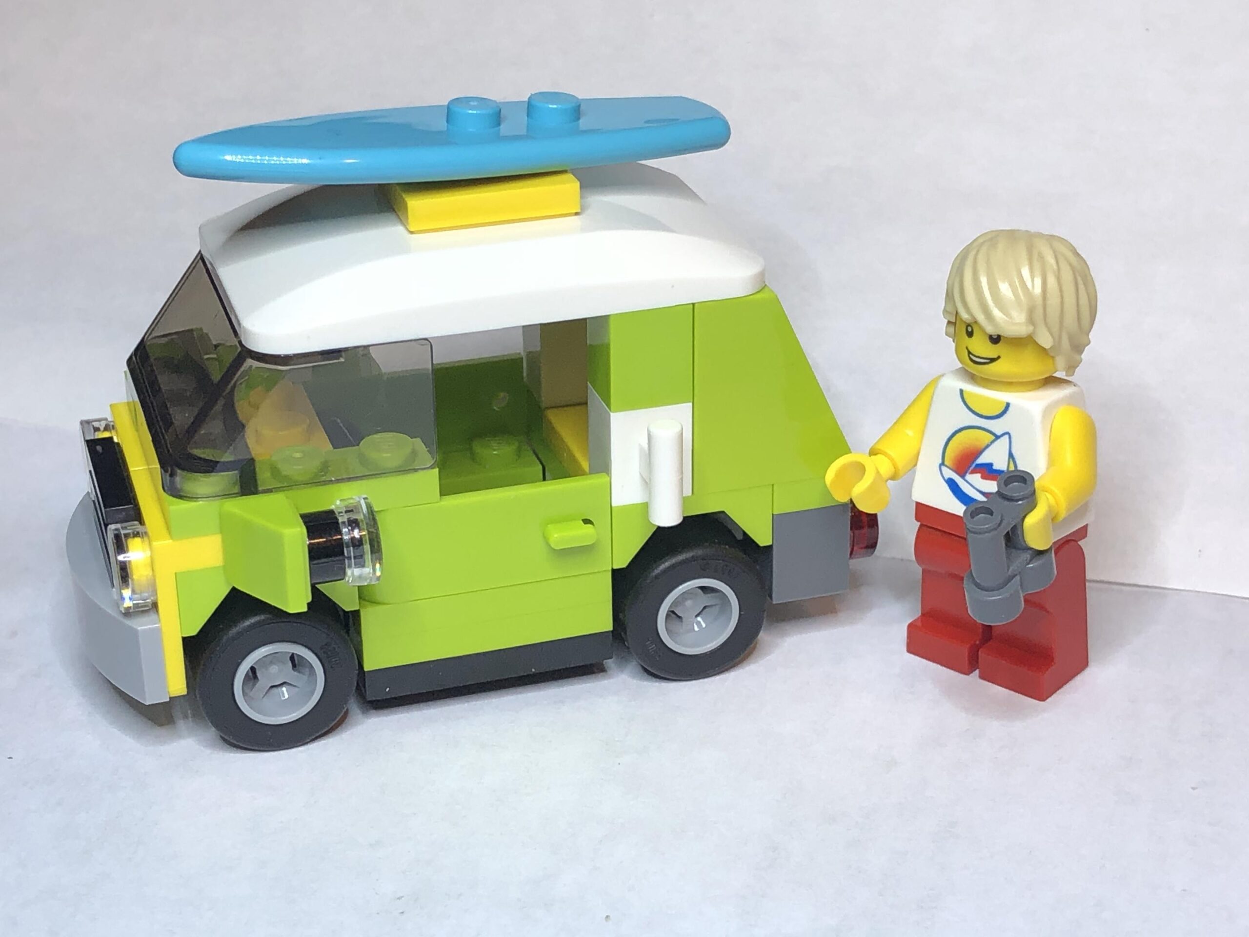LEGO LEGO Brand Store Surfer Van (5005994-1)