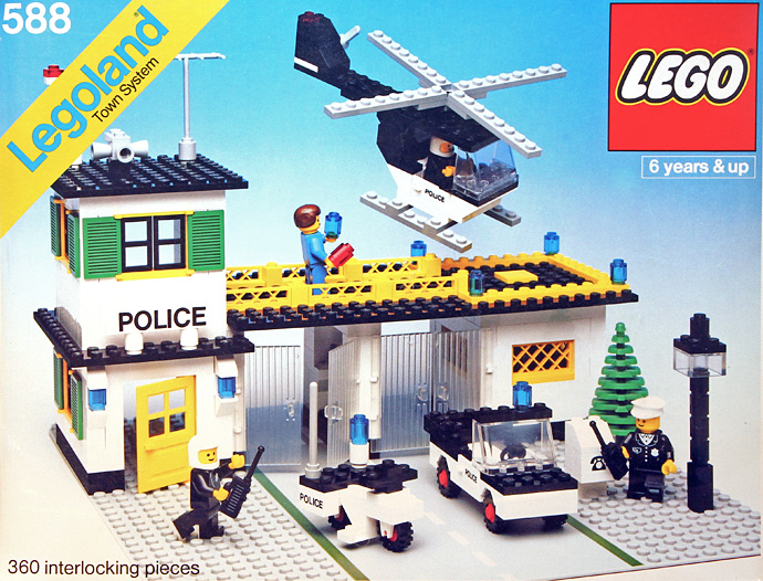 LEGO Classic Town Police Headquarters (588-1)