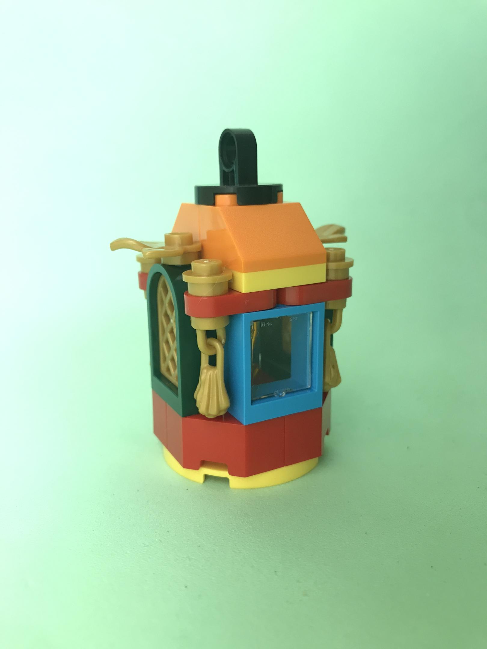 LEGO Seasonal Lantern (6290485-1)