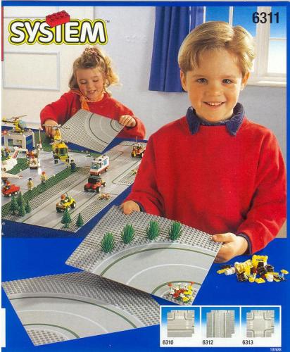 LEGO Classic Town Curved Road Plates (6311-1)