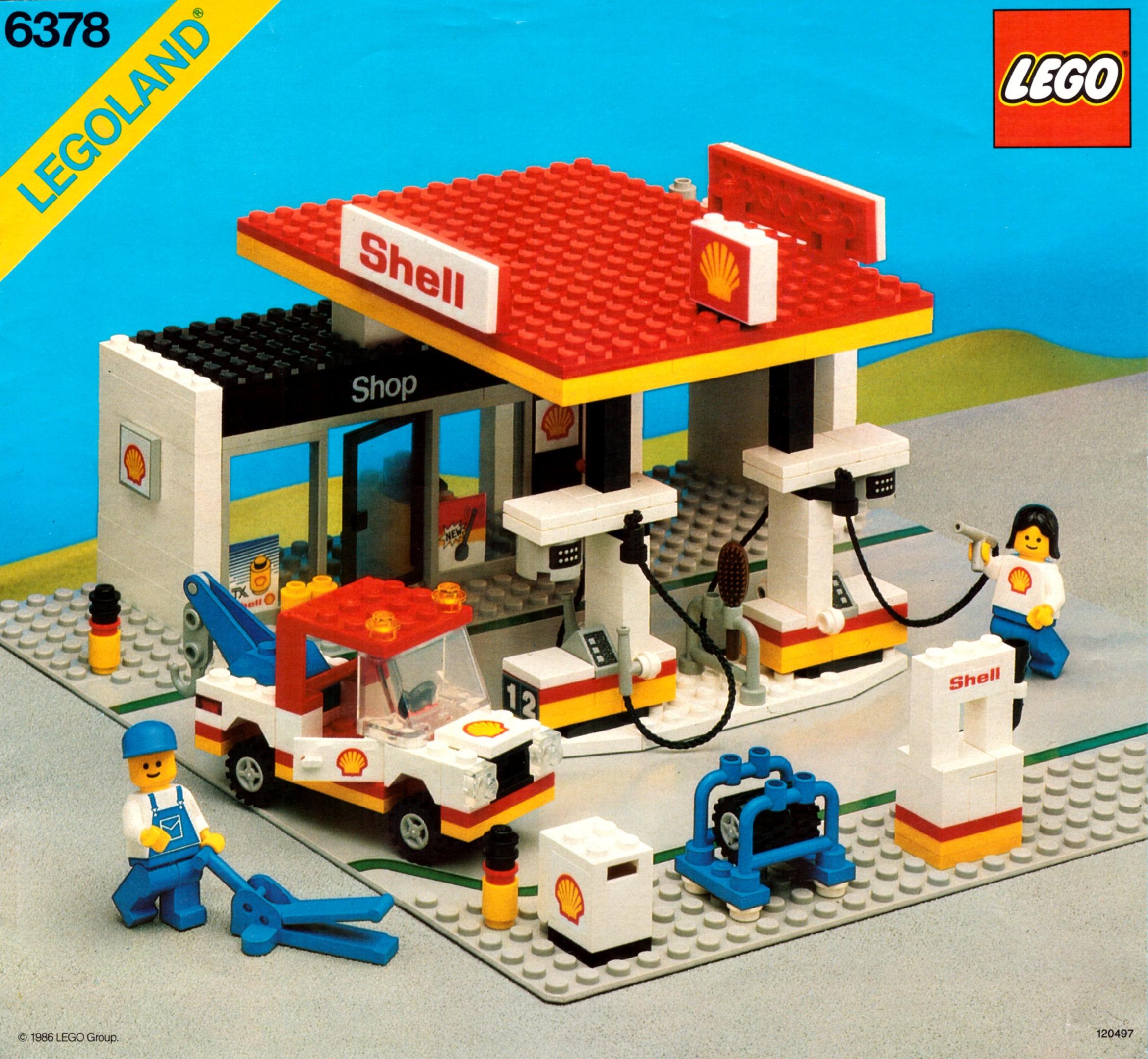 LEGO Classic Town Shell Service Station (6378-1)
