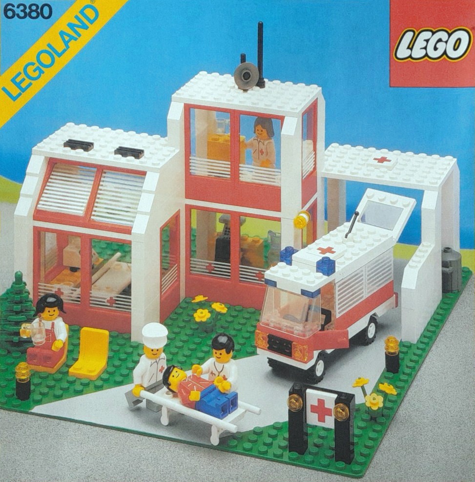 LEGO Classic Town Emergency Treatment Center (6380-1)