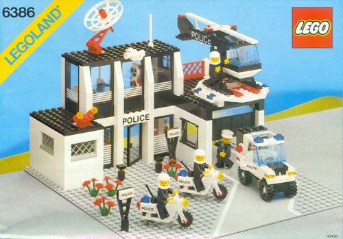 LEGO Classic Town Police Command Base (6386-1)
