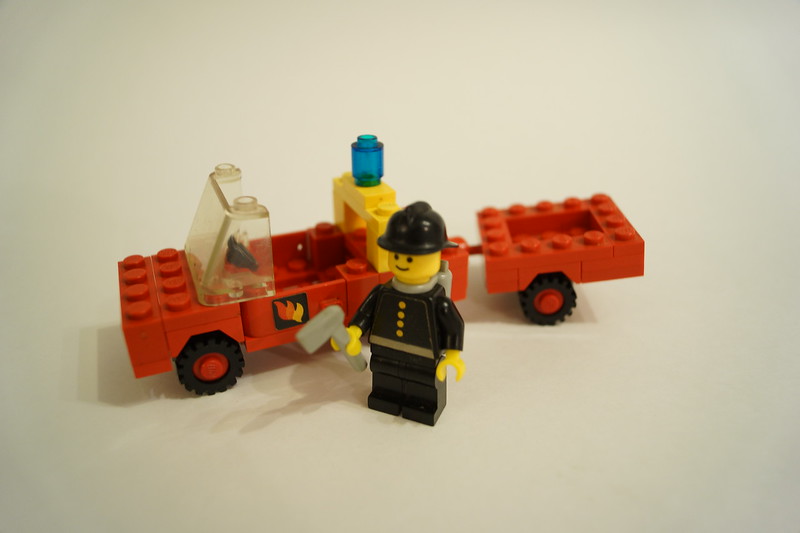 LEGO Classic Town Fire Truck and Trailer (640-2)