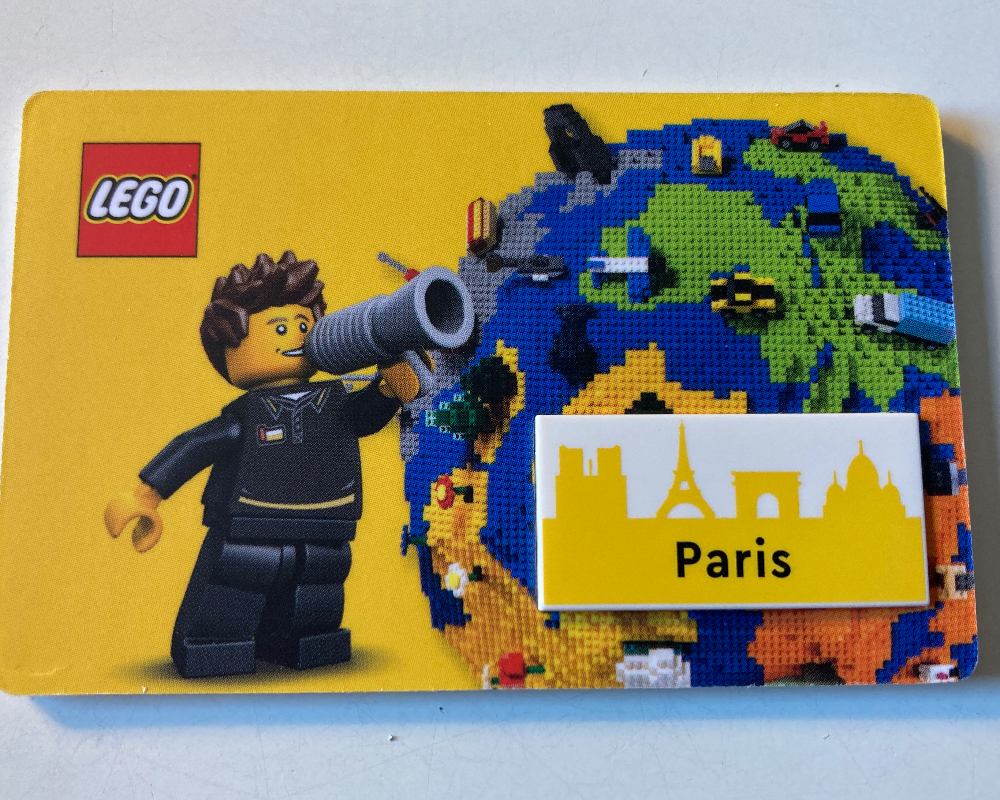 LEGO LEGO Brand Store Paris Tile (6424718-1)