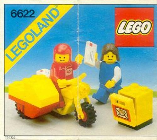 LEGO Classic Town Mailman on Motorcycle (6622-1)