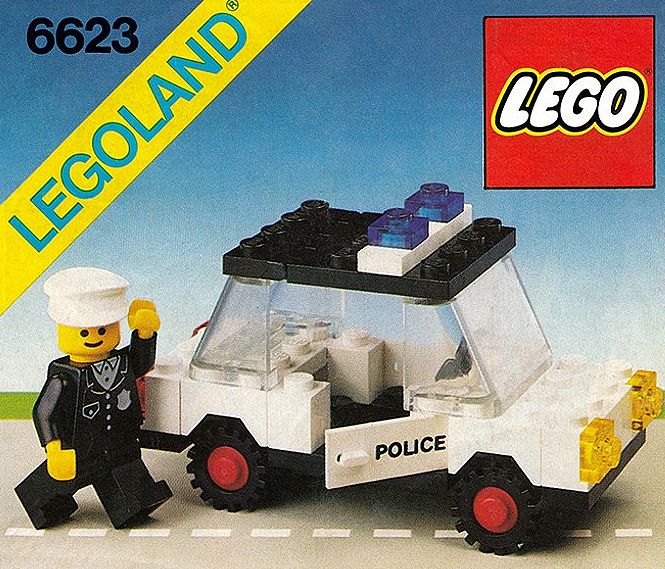 LEGO Classic Town Police Car (6623-1)