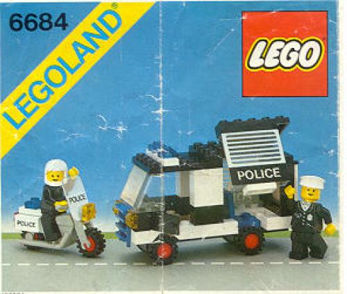 LEGO Classic Town Police Patrol Squad (6684-1)