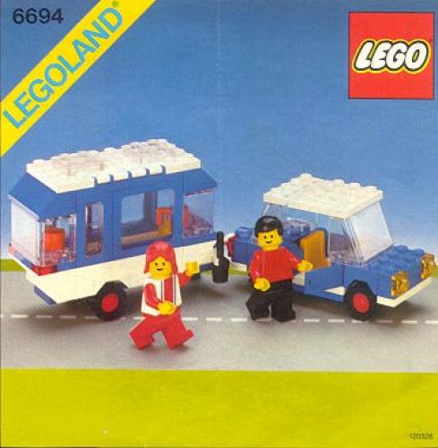 LEGO Classic Town Car with Camper (6694-1)