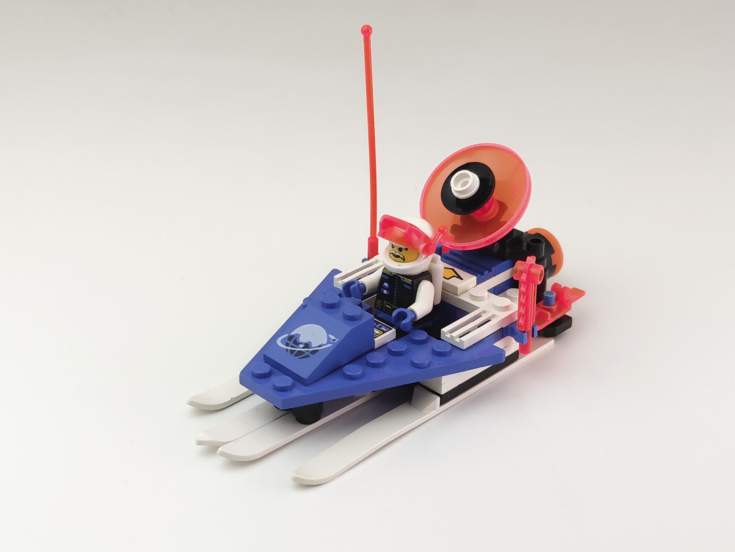 LEGO Ice Planet 2002 Celestial Sled (6834-1)