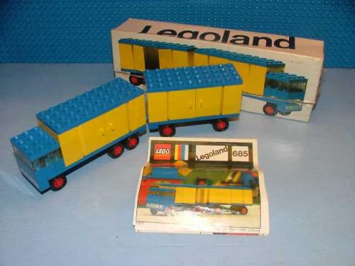 LEGO Vehicle Truck with Trailer (without Stickers) (685-2)