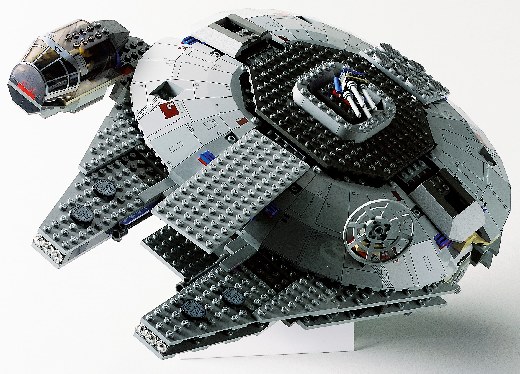 LEGO Star Wars Millennium Falcon (7190-1)