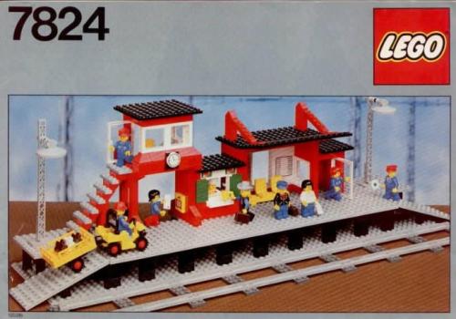 LEGO 4.5V Railway Station (7824-1)
